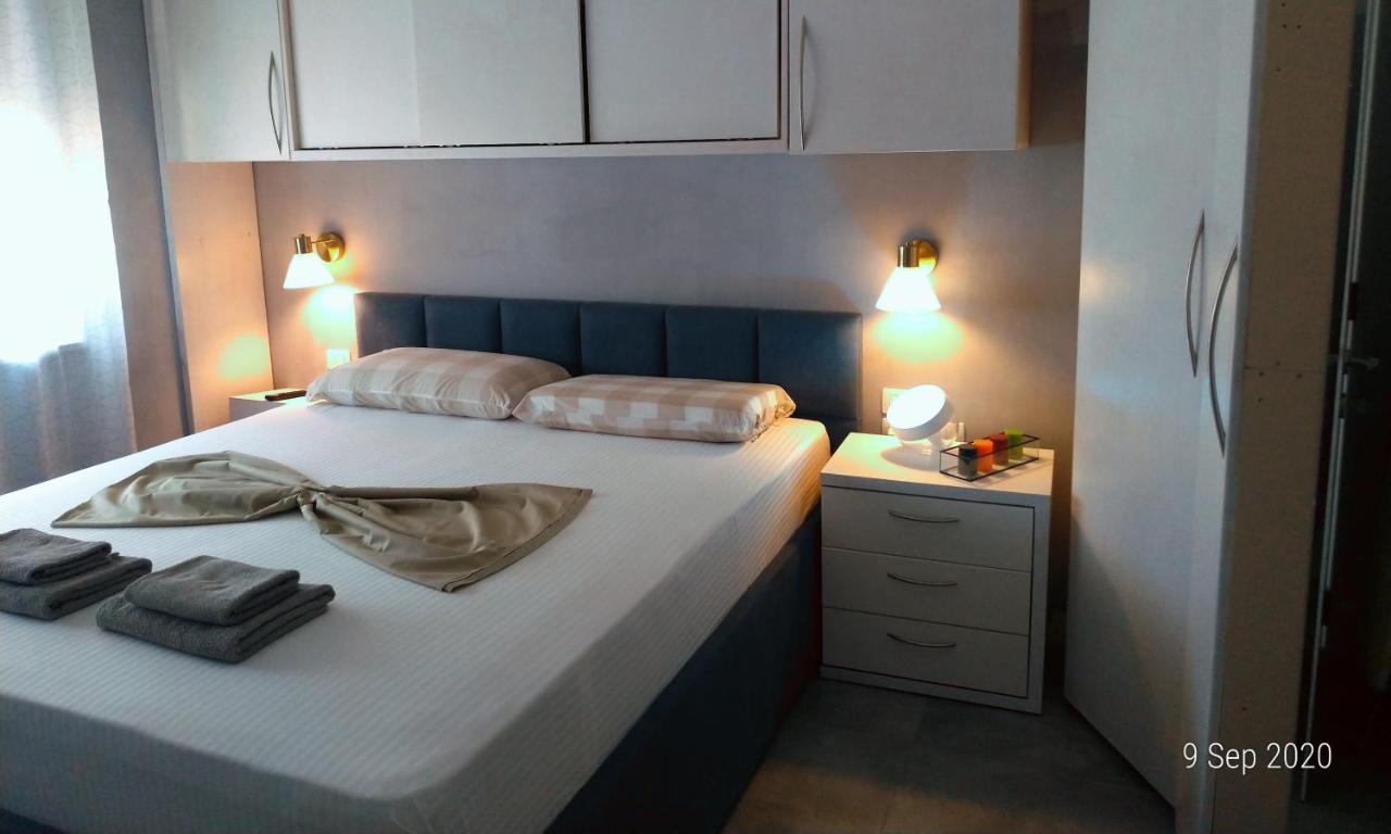 Welcome Beach Apartment Hamallaj Bagian luar foto